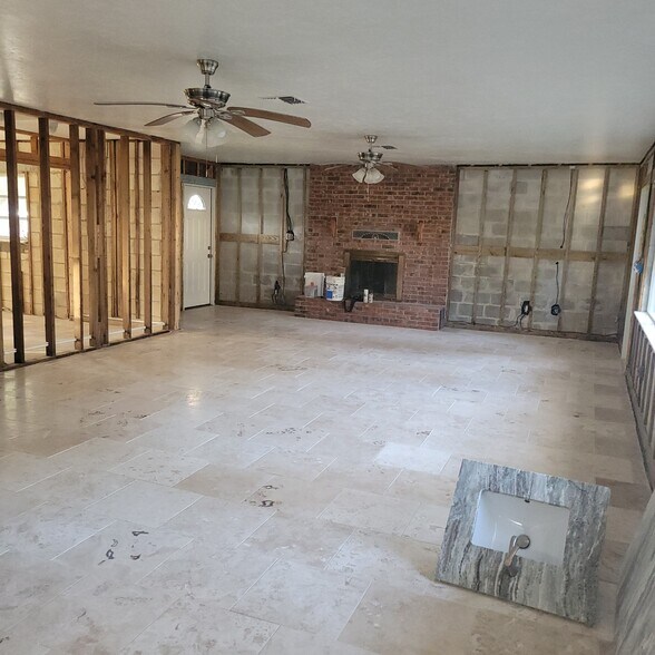 More Photos Of 7-9 Magnolia Ave, Yankeetown Apartments For Sale