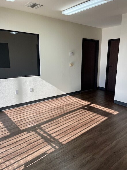 More Photos Of 12343-12357 Rush St, South El Monte Warehouse For Lease