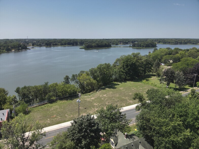 More Photos Of 111 N Main St, Center City Land For Sale