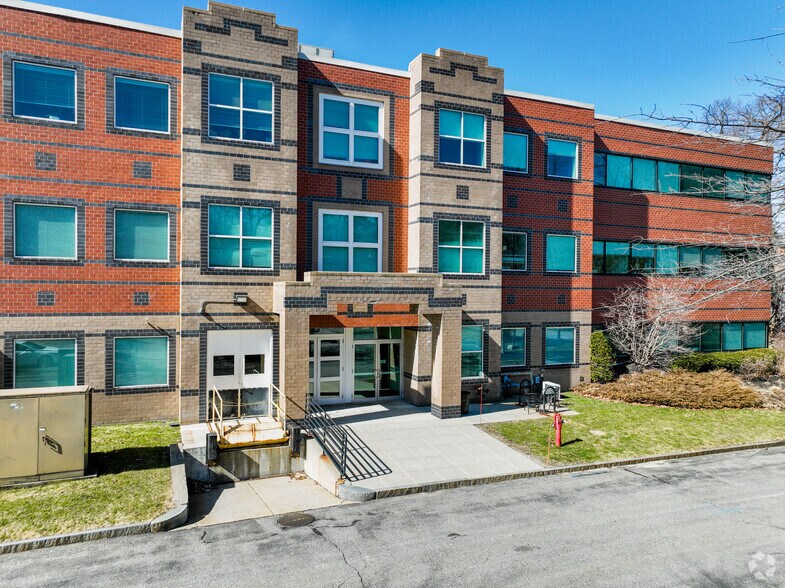 More Photos Of 31 Nagog Park, Acton Office For Sale