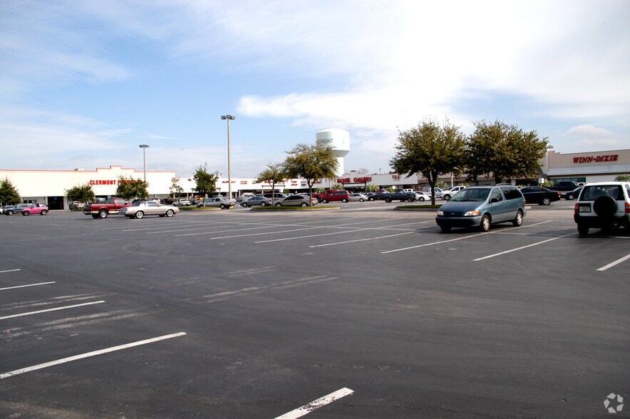 More Photos Of 684 W Highway 50, Clermont Unknown For Lease