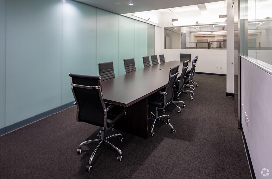 More Photos Of 589 Eighth Ave, New York Loft Creative Space For Lease