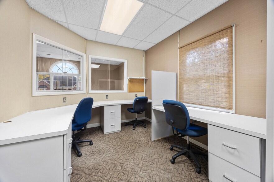 More Photos Of 61A Monroe Ave, Pittsford Office For Sale