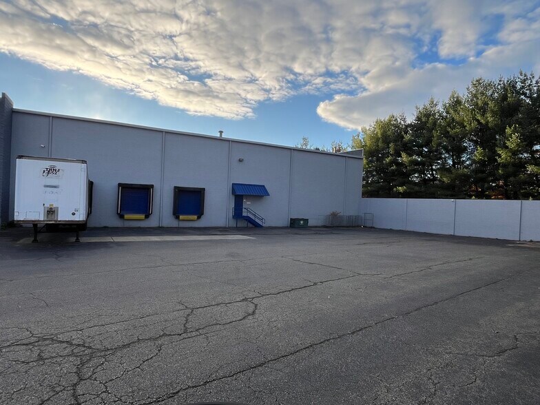 More Photos Of 37 Farinella Dr, East Hanover Warehouse For Sale