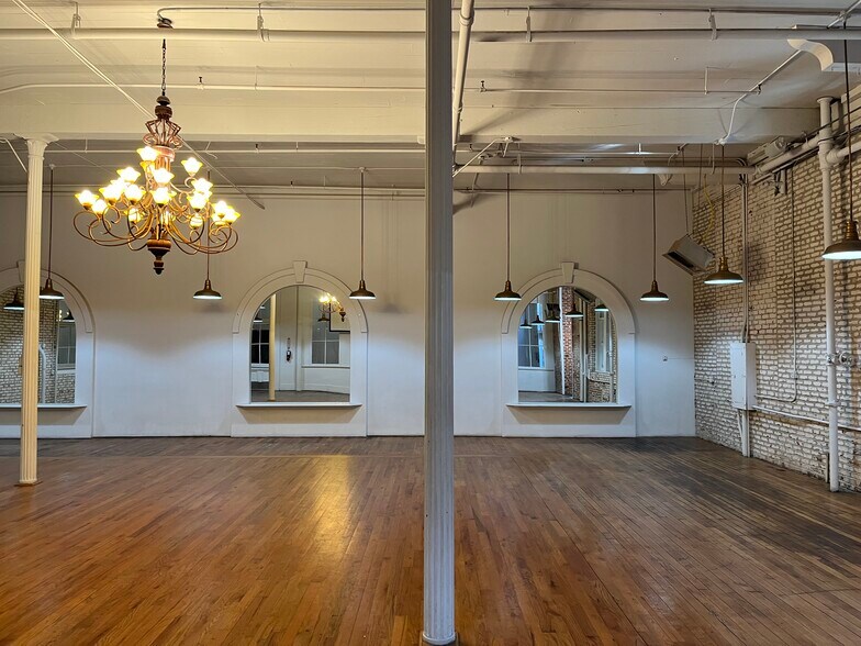 More Photos Of 940-942 Tyler St, Benicia Flex For Lease