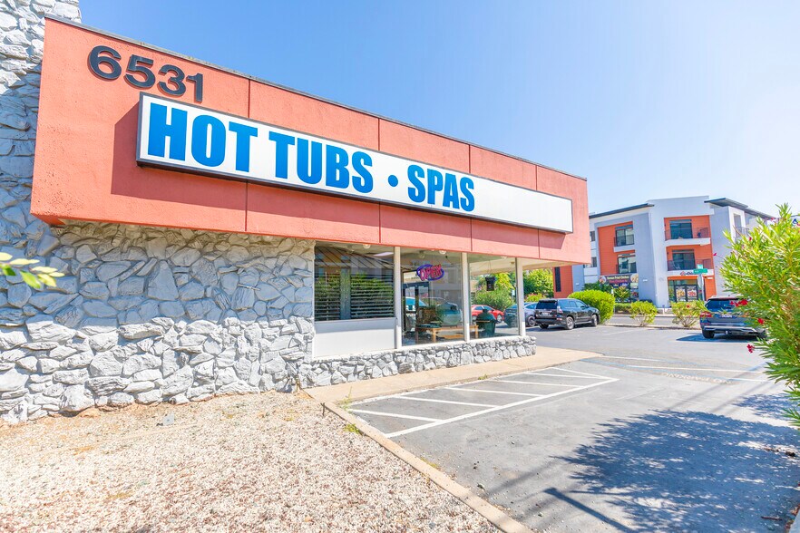 More Photos Of 6531 Folsom Blvd, Sacramento Storefront For Lease