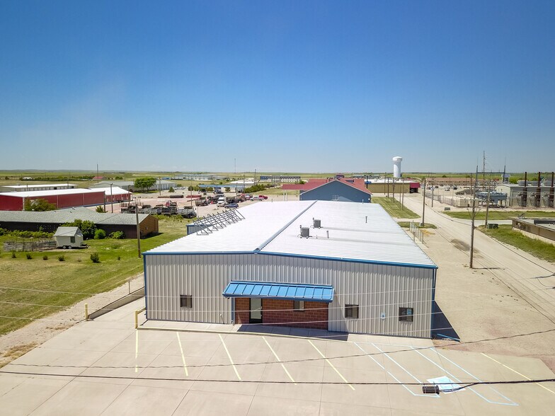Primary Photo Of 1207 W 2nd St, Alliance Manufacturing For Sale