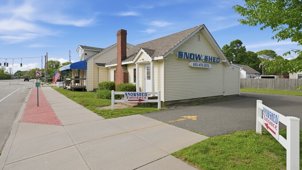 More Photos Of 1002-1004 New York 112, Port Jefferson Station Freestanding For Sale