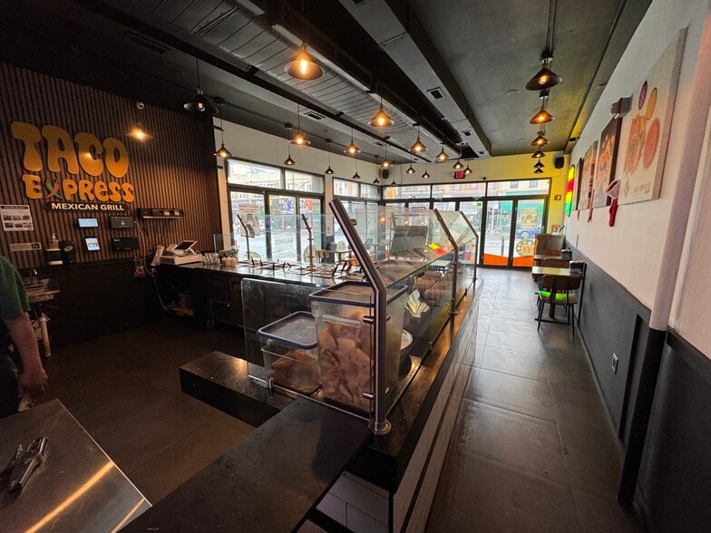 More Photos Of 3935 Bell Blvd, Bayside Restaurant For Lease