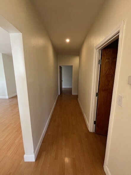 More Photos Of 931 N La Cienega Blvd, Los Angeles Storefront Retail Office For Lease