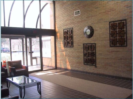 More Photos Of 2900 Union Lake Rd, Commerce Township Office For Sale