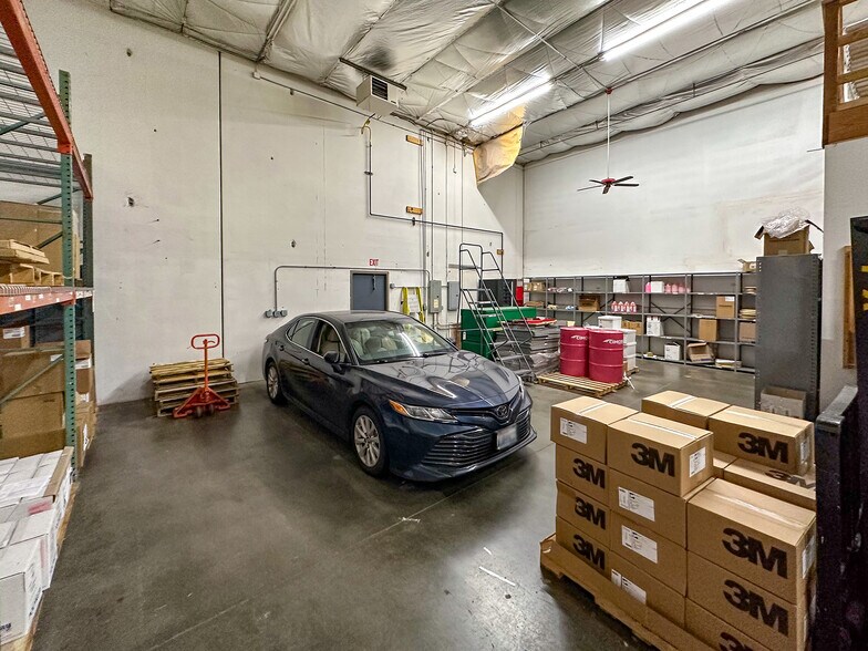 More Photos Of 11324 Mukilteo Speedway, Mukilteo Warehouse For Lease