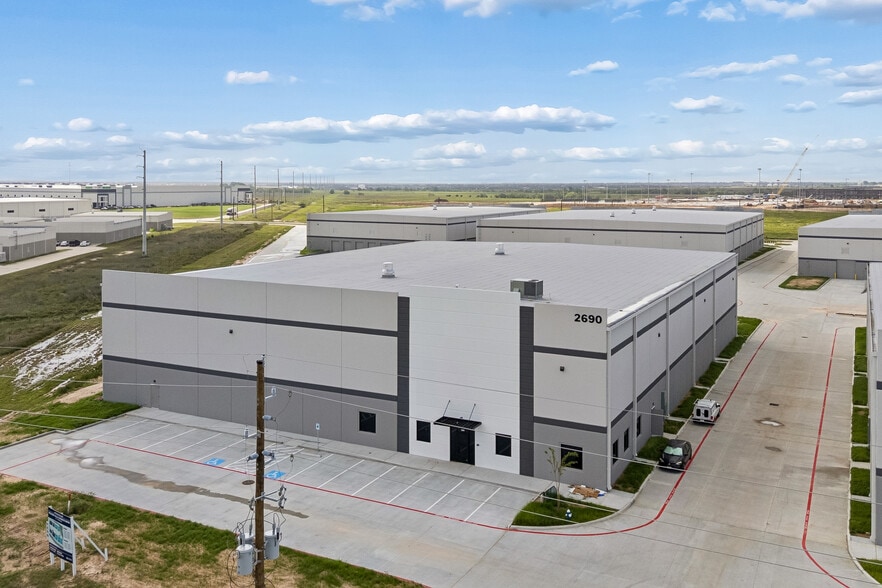 Primary Photo Of 2690 Twinwood Pky, Brookshire Distribution For Sale