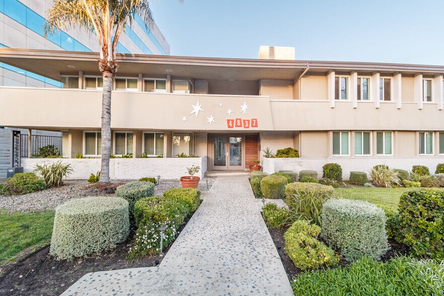 More Photos Of 4837 Hayvenhurst Ave, Encino Apartments For Sale