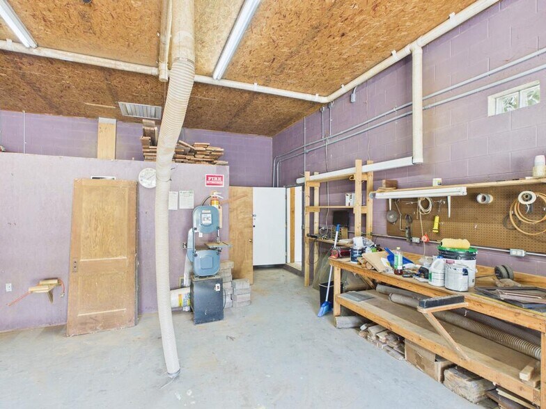 More Photos Of 175 3rd St, Louisa Storefront Retail Residential For Sale