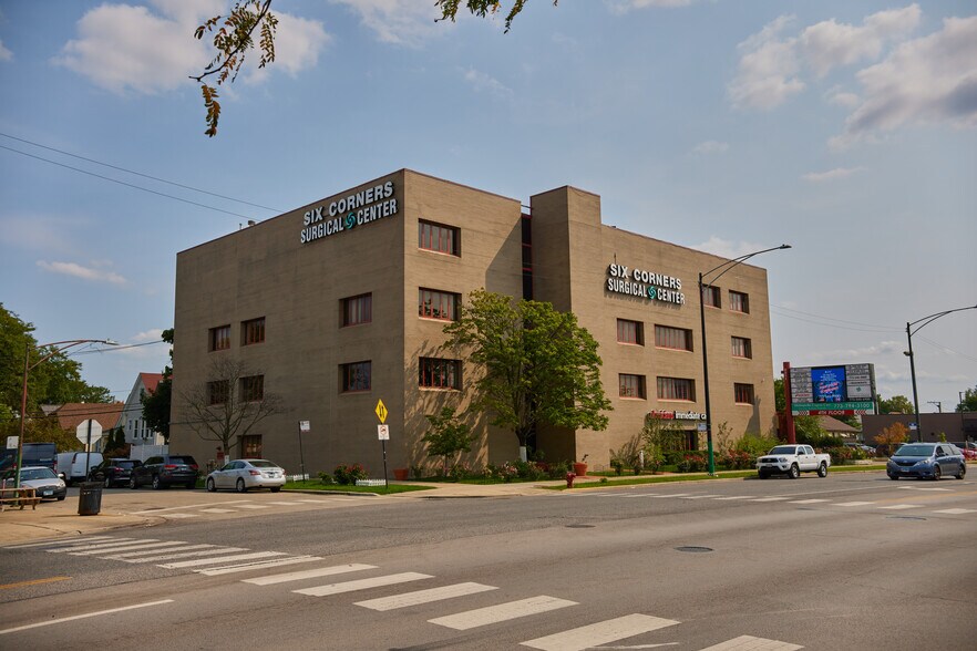 More Photos Of 4211 N Cicero Ave, Chicago Medical For Lease