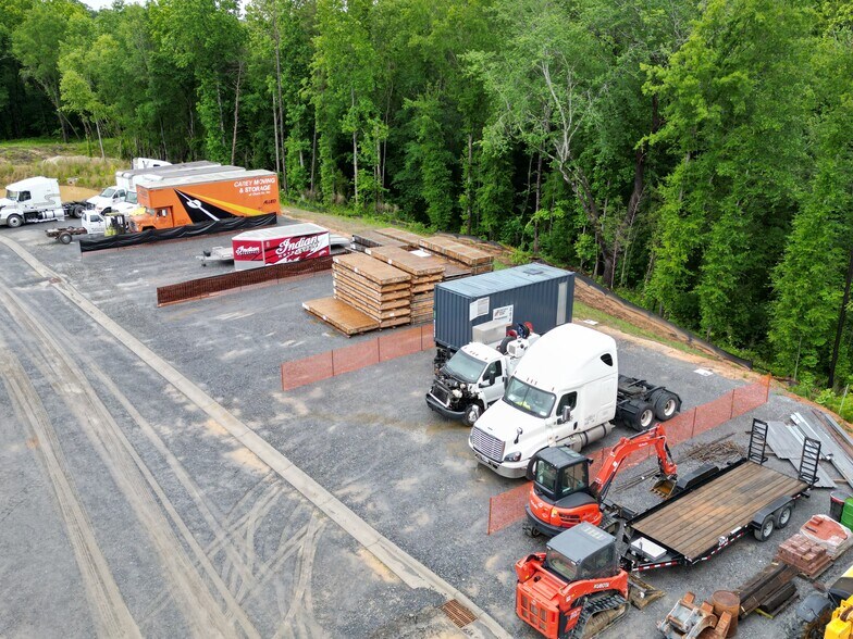 More Photos Of 1850 Chespark Dr, Gastonia Warehouse For Lease