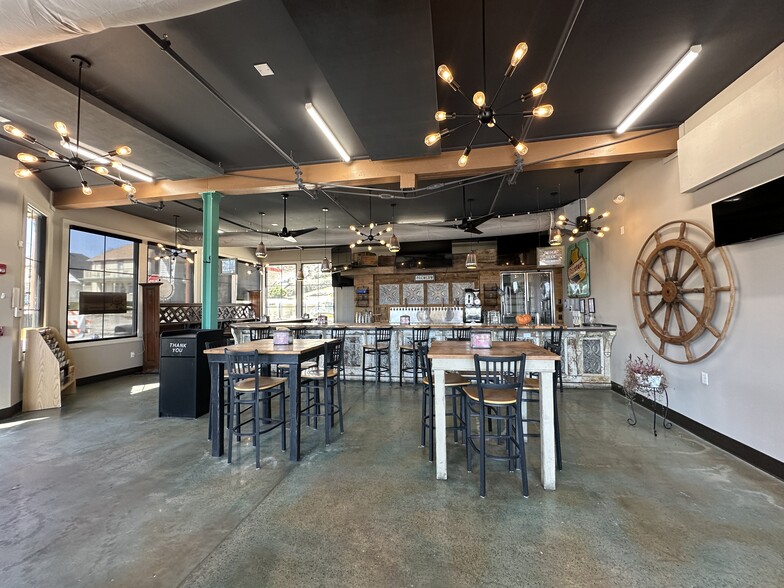 More Photos Of 408-422 N Main St, Hannibal Restaurant For Sale