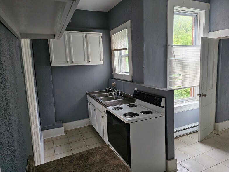 More Photos Of 3636 Reading Rd, Cincinnati Apartments For Sale