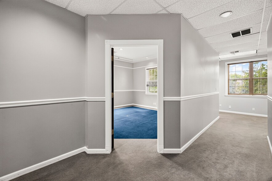 More Photos Of 30 Constitution Dr, Chico Office For Lease