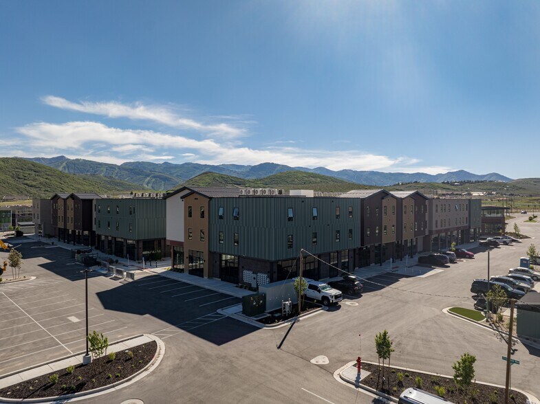 More Photos Of Kearns Blvd, Park City Storefront Retail Office For Lease