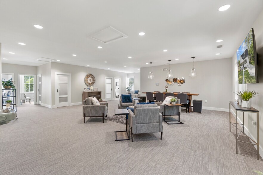 More Photos Of 135 Confederate St, Fort Mill Office Residential For Lease