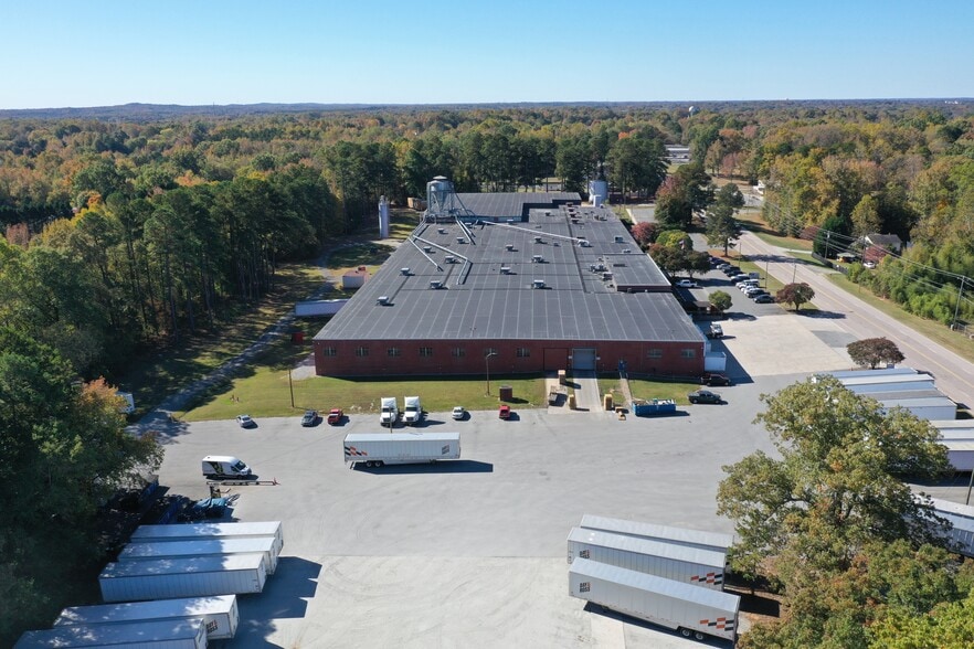 More Photos Of 1302 N Salisbury Ave, Salisbury Warehouse For Sale