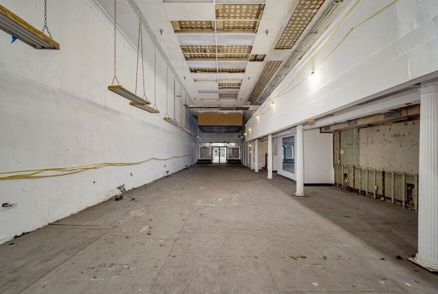 More Photos Of 113 W 4th St, Cincinnati Office For Lease