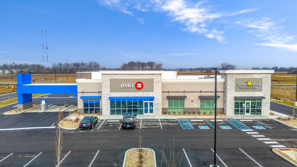 More Photos Of 253 W Tournament Trl, Westfield Storefront For Sale