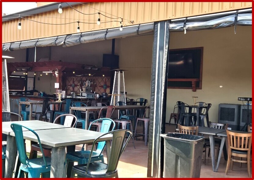 More Photos Of 1013 W 2nd St, Portales Bar For Sale