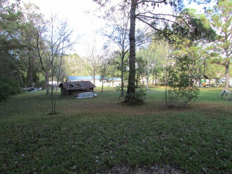 More Photos Of 113 W Steele Dr, Summerville Specialty For Sale