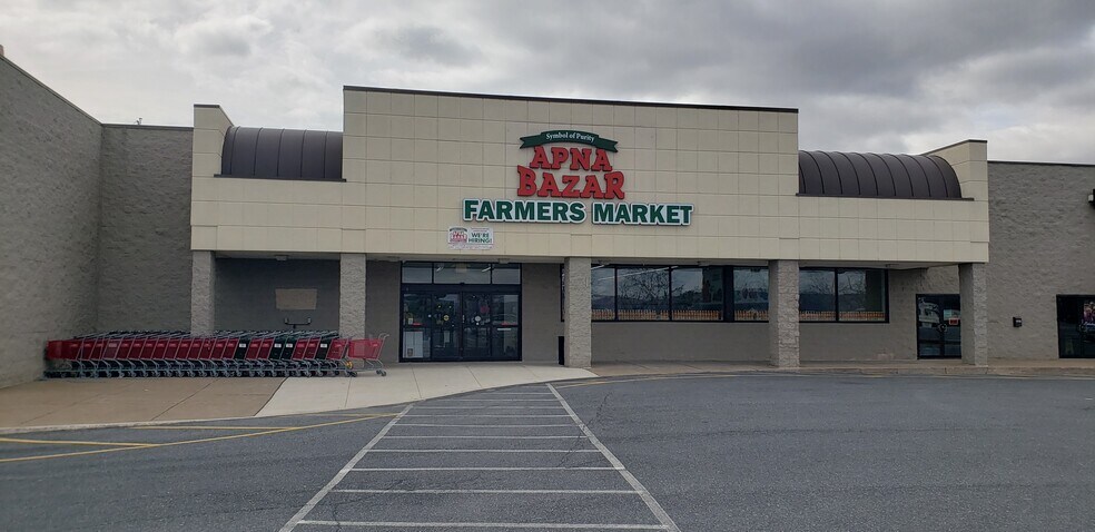 More Photos Of 105 Gateway Sq, Mechanicsburg Unknown For Lease