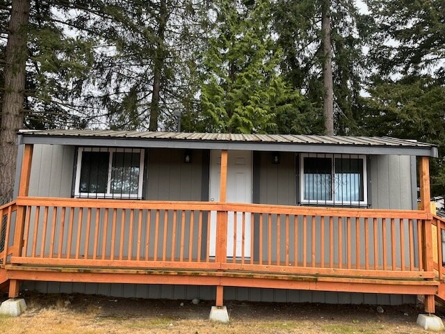 More Photos Of 1045 S 320th St, Federal Way General Retail For Sale