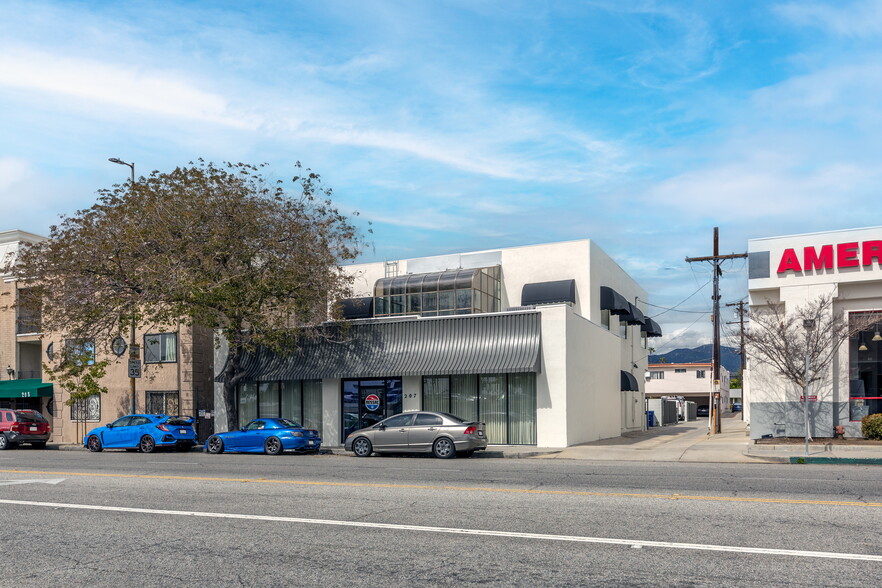 Primary Photo Of 207 E Los Feliz Rd, Glendale Office For Lease