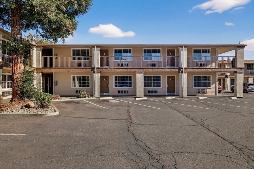 More Photos Of 725 Broadway St, Chico Hotel For Sale