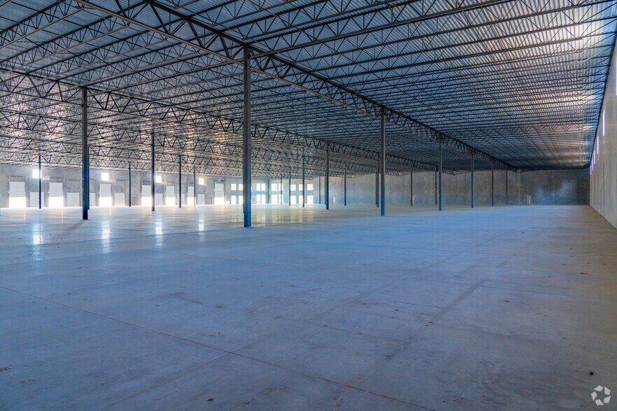 More Photos Of 6000 Enterprise Park Dr, Sanford Distribution For Lease