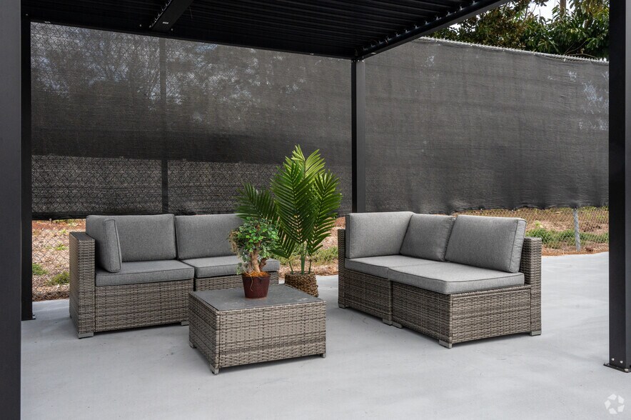 More Photos Of 1756 S Clyde Morris Blvd, Daytona Beach Apartments For Sale