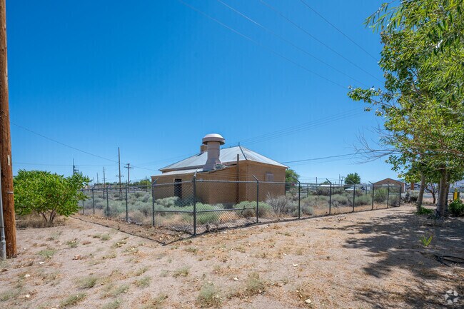 More Photos Of 447-605 Pole Line Rd, Herlong Warehouse For Sale