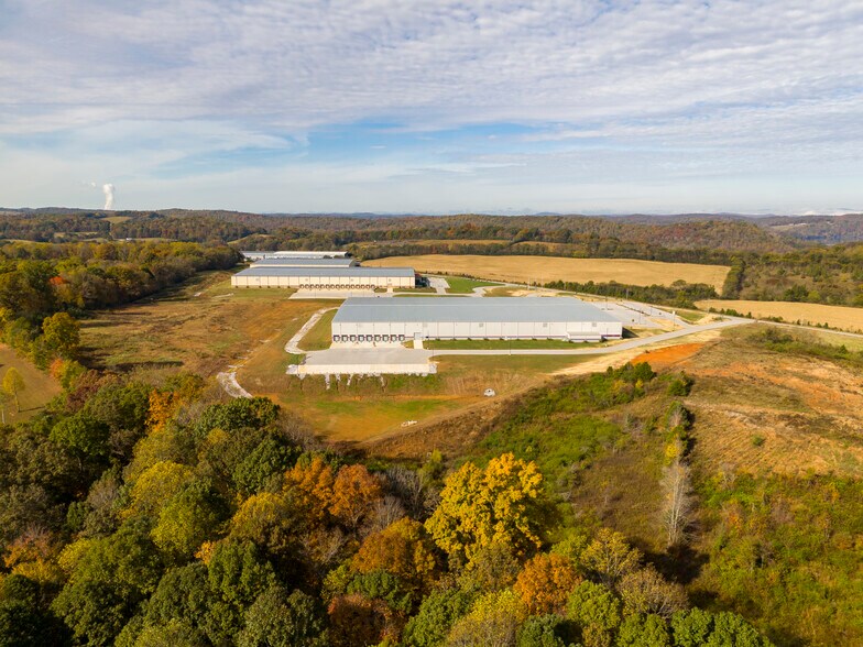 More Photos Of 1295 Huntington Park Dr, Loudon Warehouse For Lease