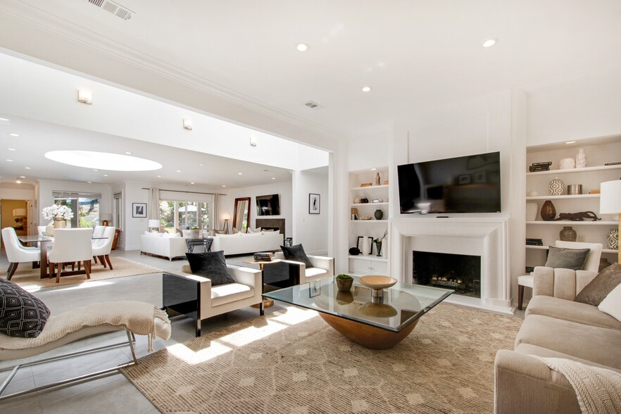 More Photos Of 9696 Antelope Rd, Beverly Hills Specialty For Sale