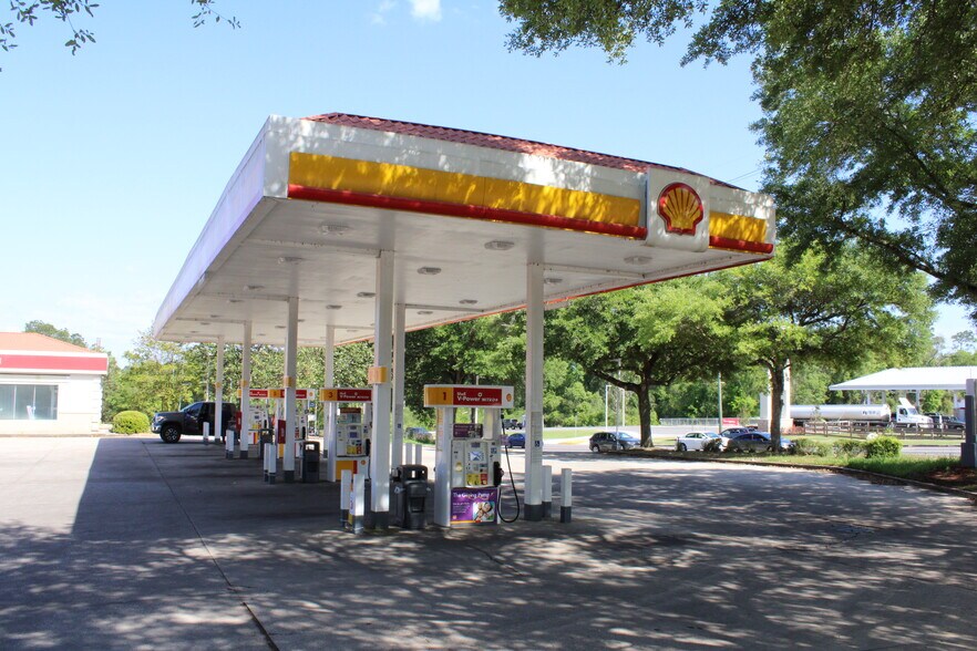 More Photos Of 7102 Cottage Hill Rd, Mobile Convenience Store For Sale