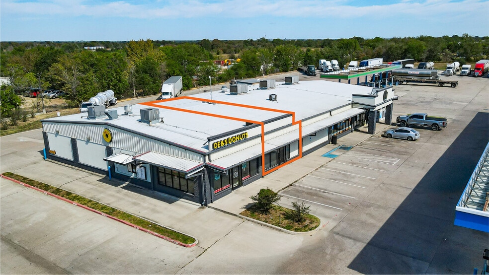 More Photos Of 5943 E State Highway 21, Bryan Truck Stop For Lease