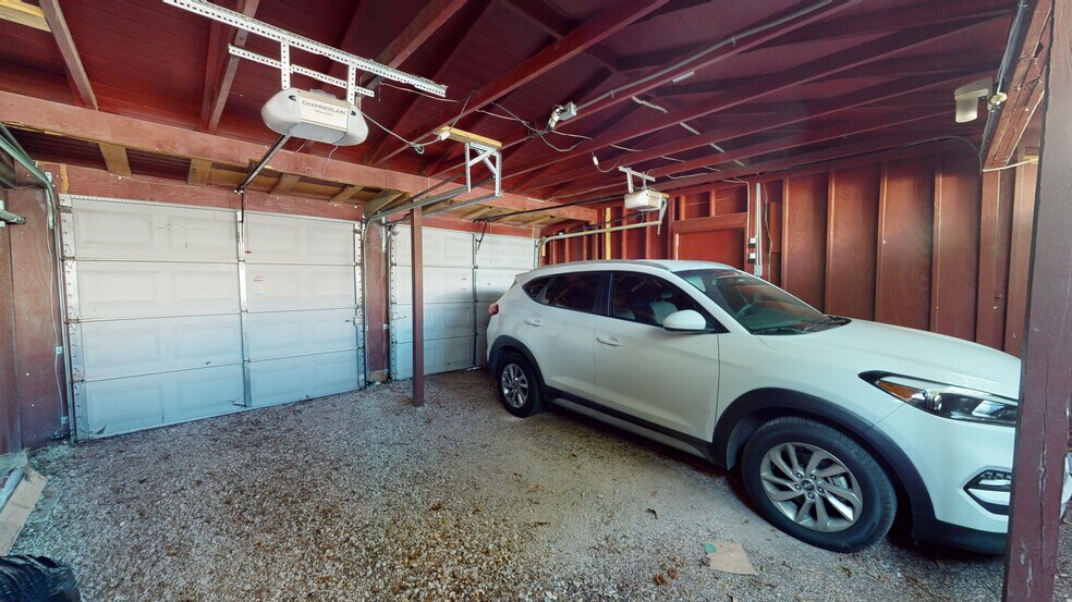 More Photos Of 1607 E 7th St, Austin Office For Sale