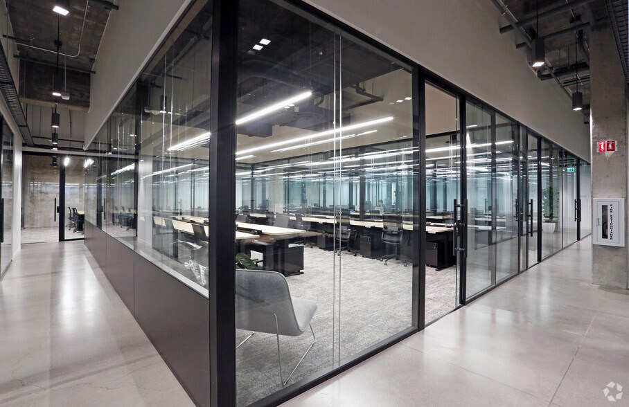 More Photos Of 18-20 S 2nd St, San Jose Coworking Space