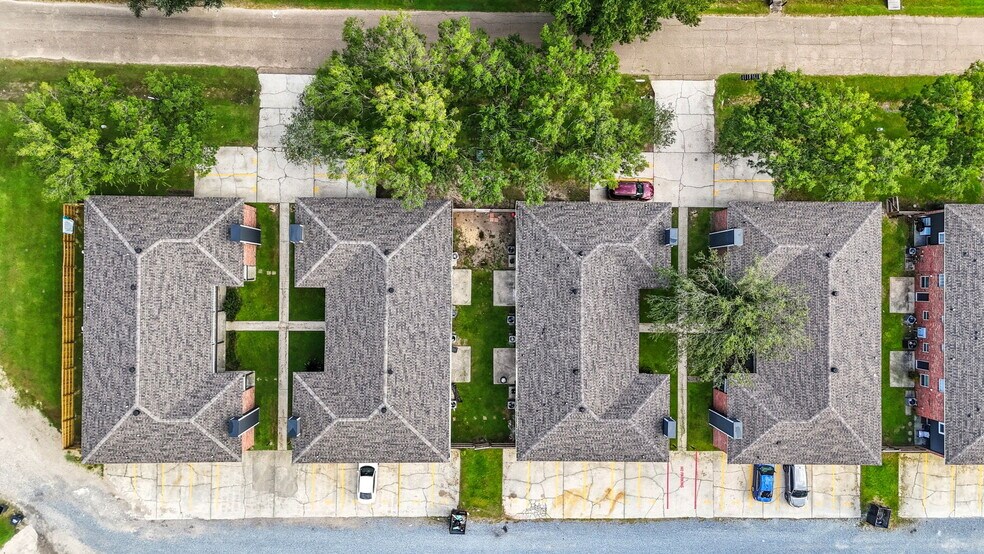 More Photos Of 3150 Oneal Ln, Baton Rouge Multifamily For Sale