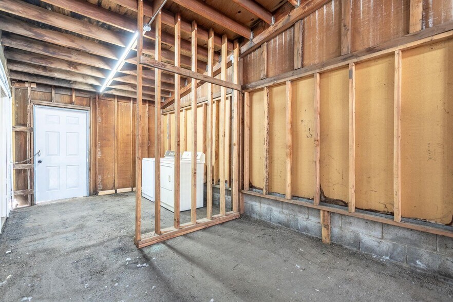 More Photos Of 37087 Main St, Burney Showroom For Sale