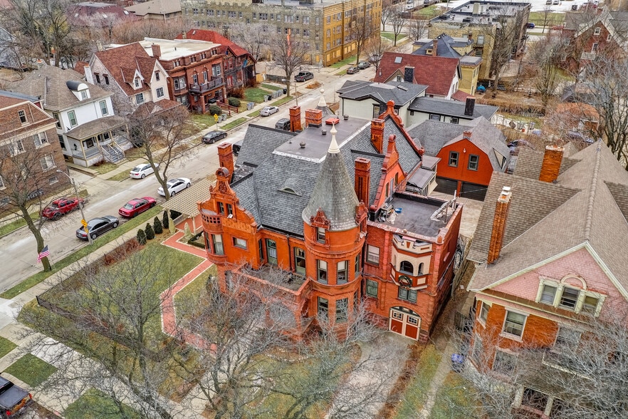 More Photos Of 3209 W Wells St, Milwaukee Hospitality For Sale