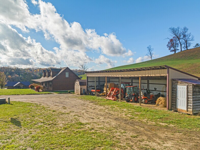 More Photos Of 2374 Murphy Fork Rd, Hazel Green Lodge Meeting Hall For Sale