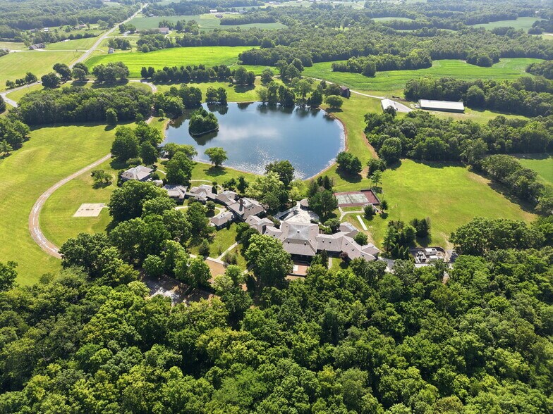 More Photos Of 1461 Highway EE, Winfield Specialty For Sale
