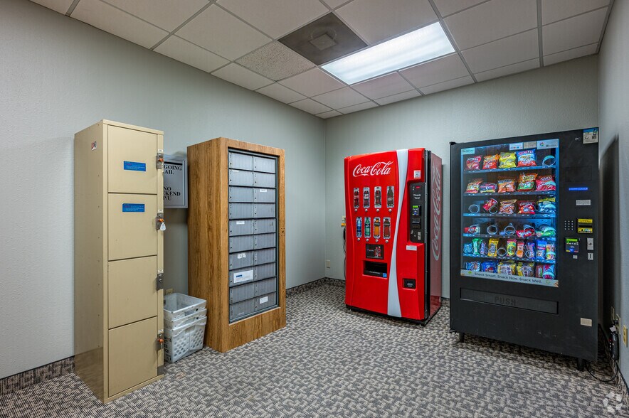 More Photos Of 1612 Summit Ave, Fort Worth Office For Lease